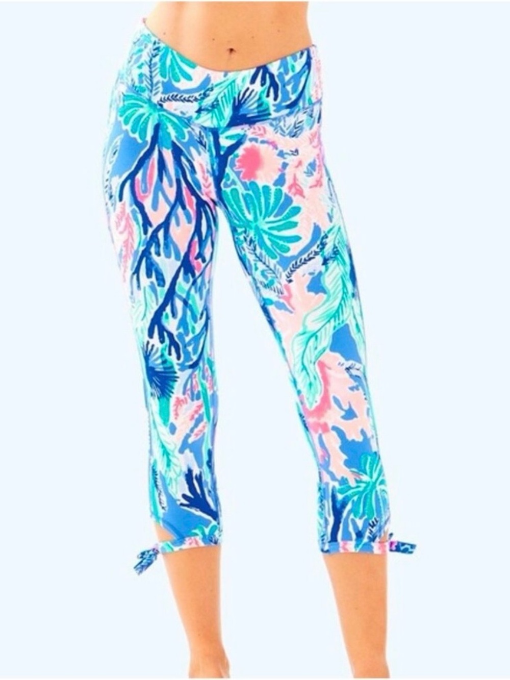 Lilly Pulitzer 21" Gemma Weekender Cropped Leggings in Jet Stream, size Medium